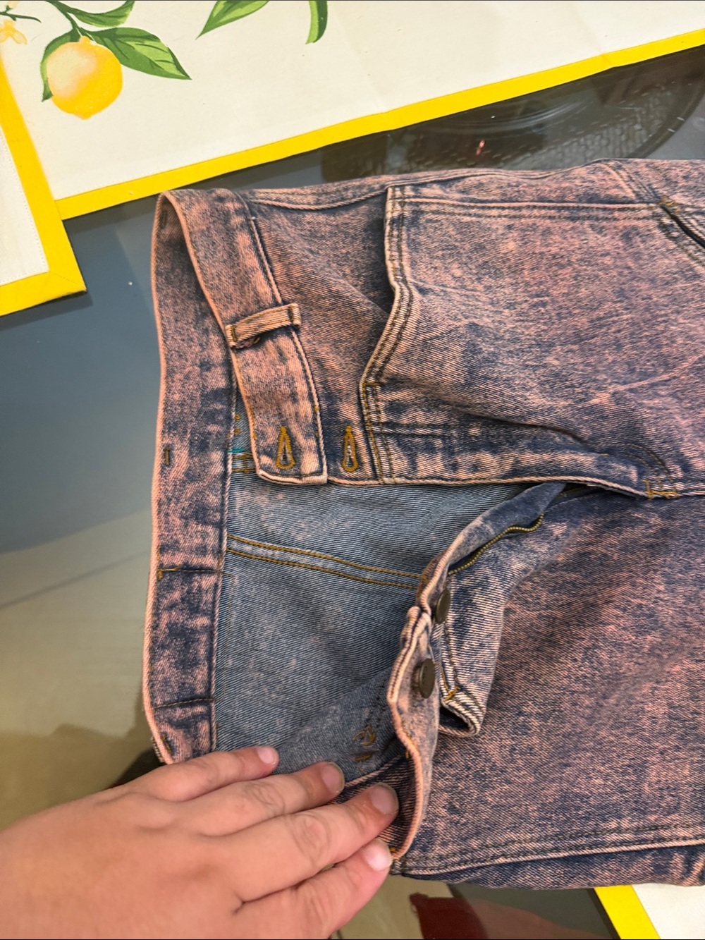 High-Rise Pink Acid-Wash Women's Jeans - Picture 4 of 6